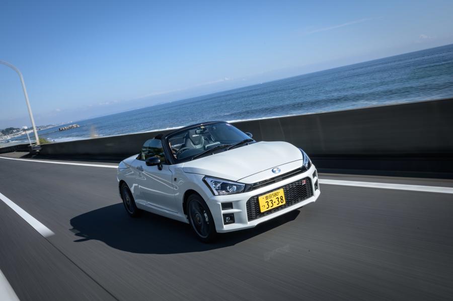  Daihatsu Copen GR Sport 2019 года  (фото 27 из 40)